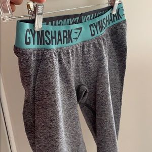 Gym shark legging